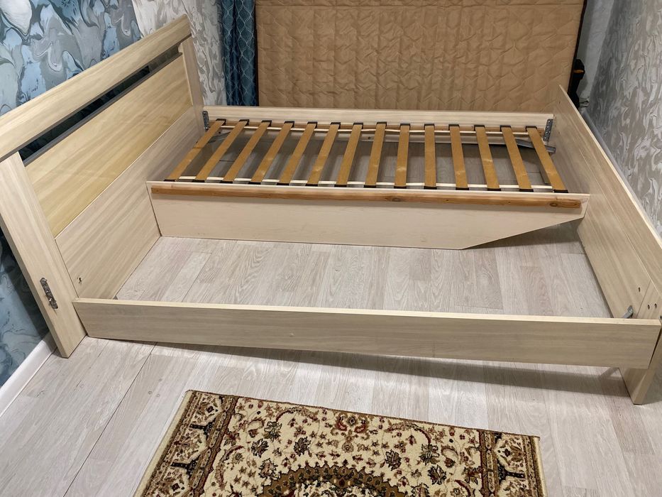 Кровать двух спальная