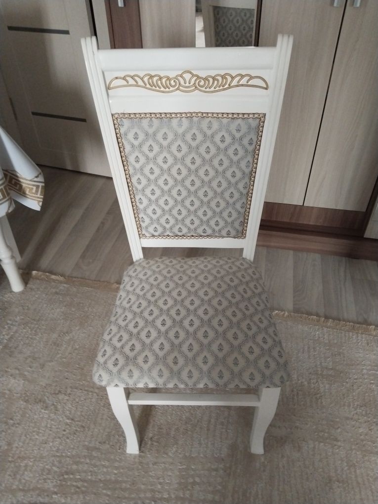 Продам стулья  4 шт