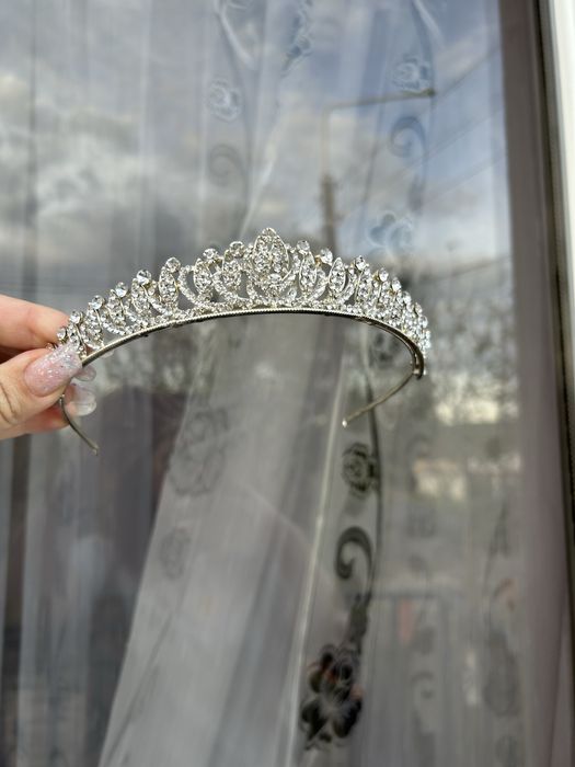 Vand coronita mireasa