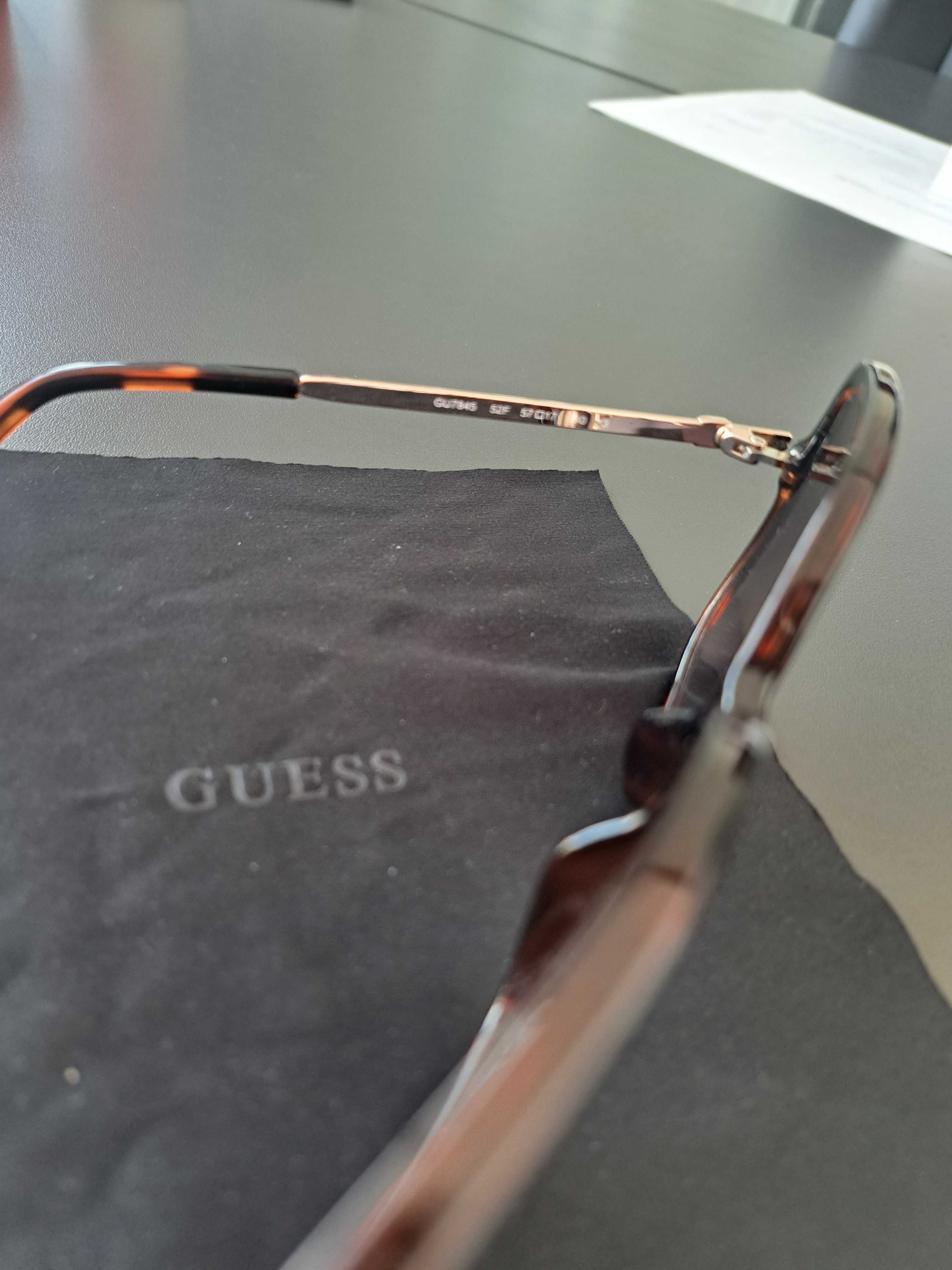 Слънчеви очила Guess
