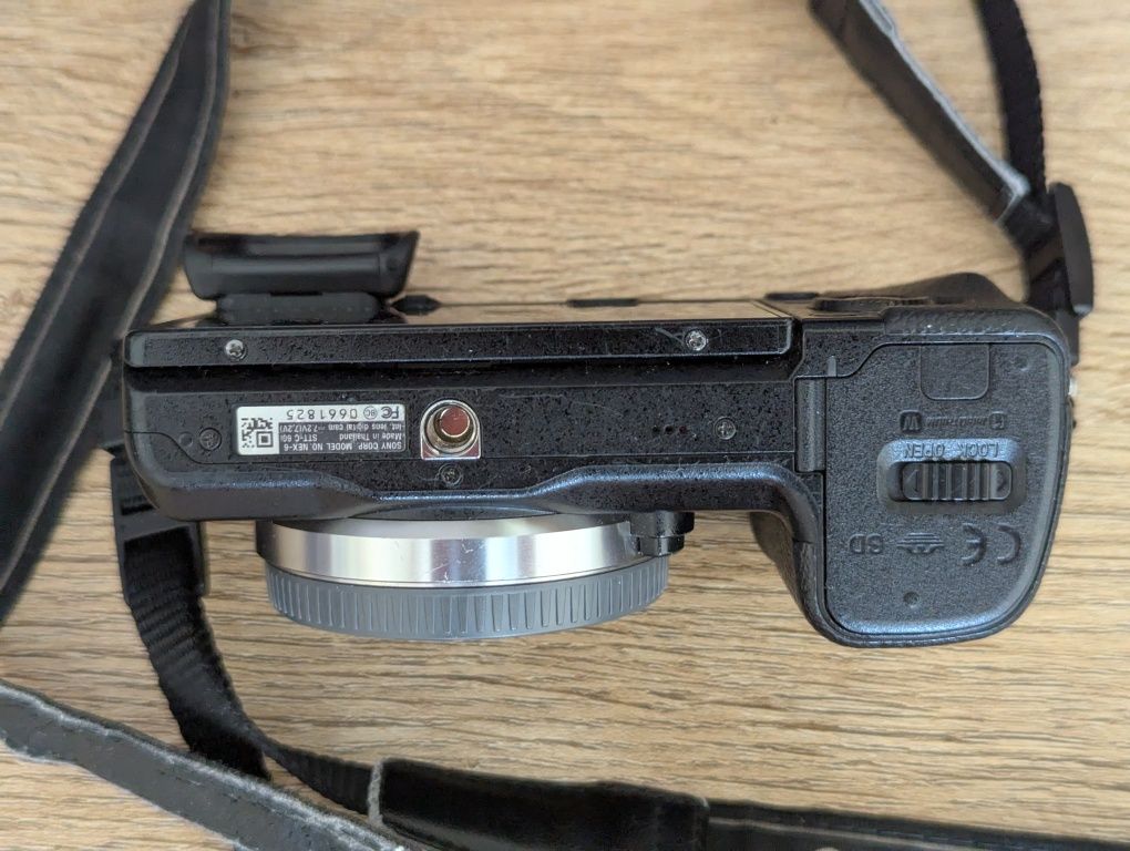Продавам безогледален Sony NEX-6