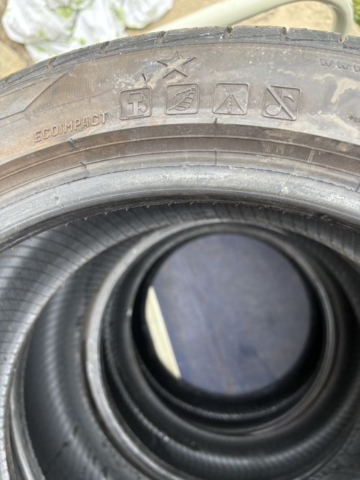 Pirelli Cinturato P7 всезонни 225/45 r18 dot93