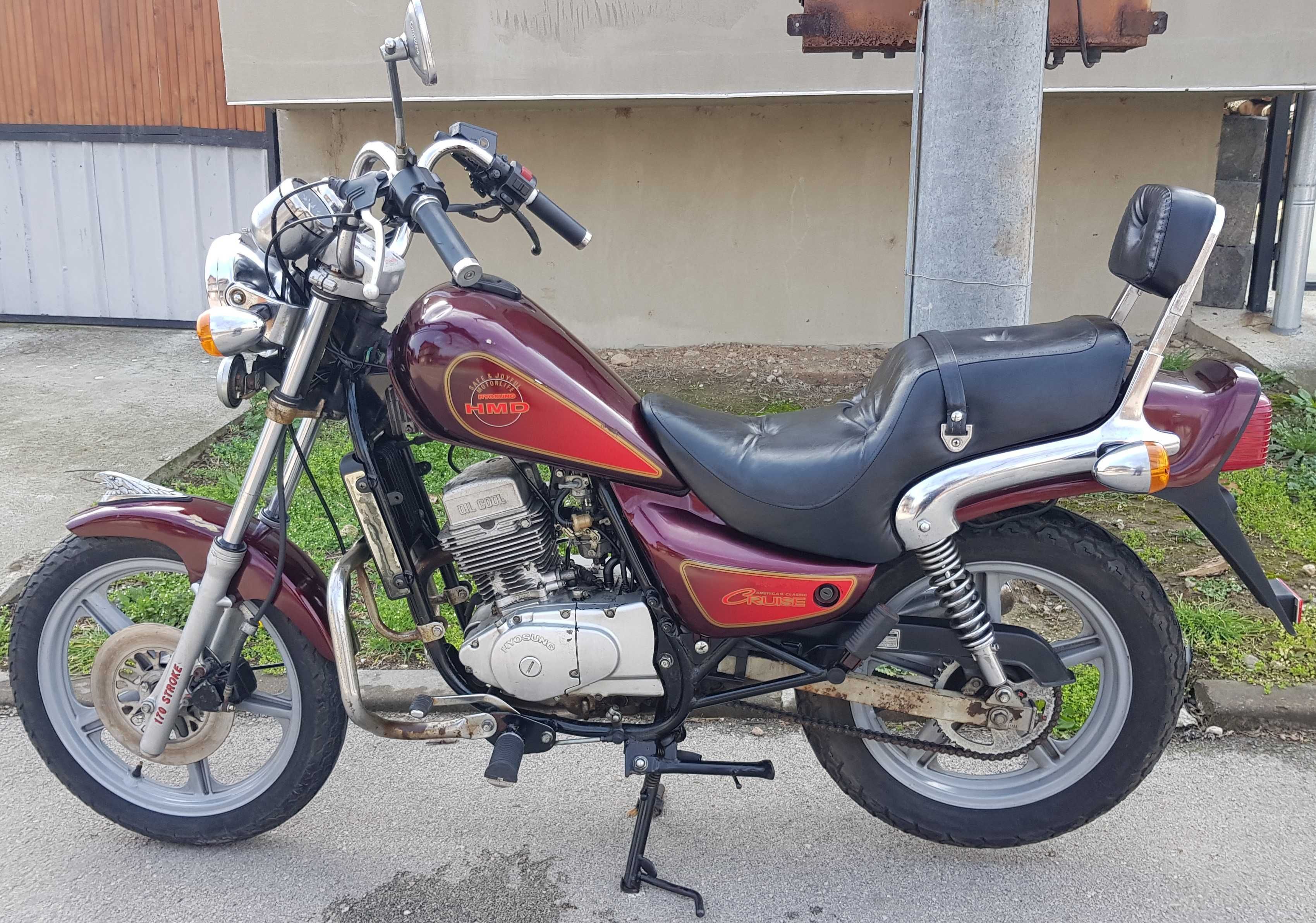 Мотоциклет чопър HYOSUNG 125cc 4 тактов