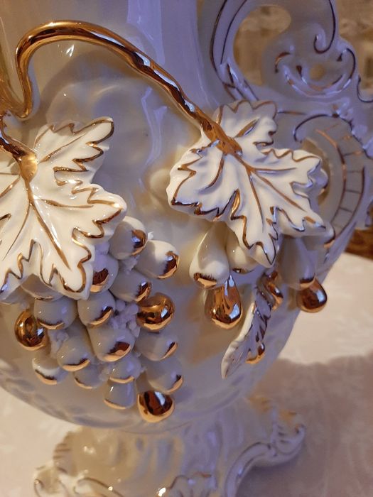 Продам вазы ,шикарные