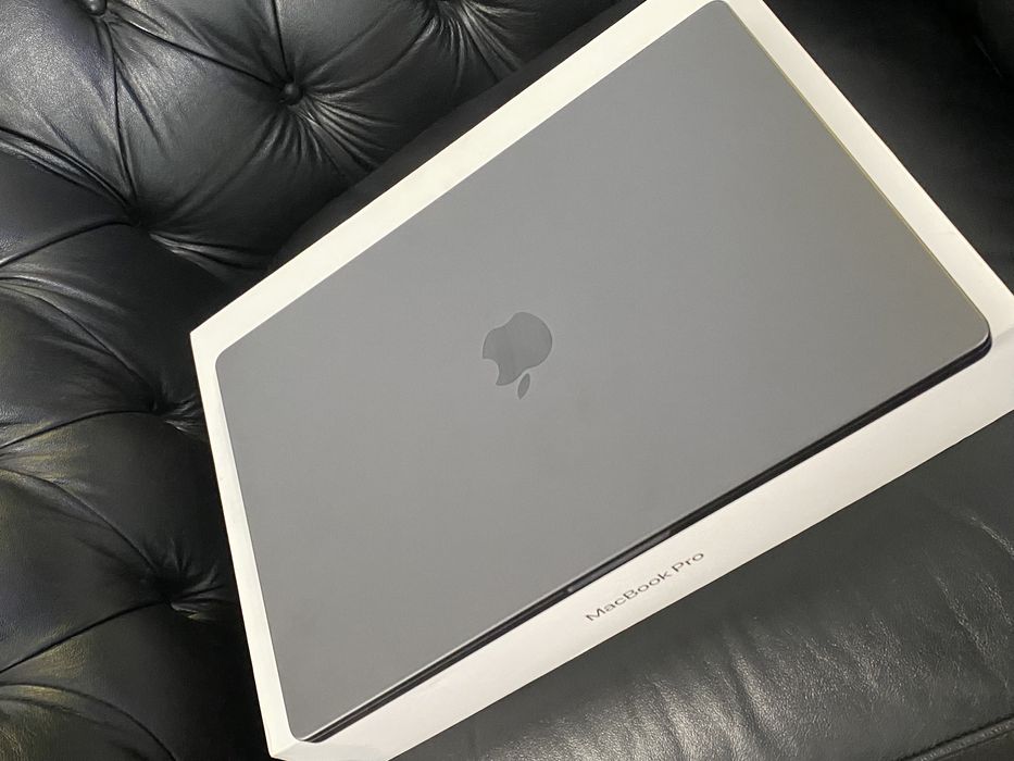 MacBook Pro 16-inch/ M3 Pro / 18 Gb RAM / 512 Gb / Space Black / Nou