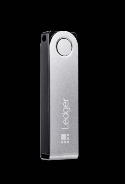 Аппаратный кошелёк Ledger Nano X (черный)