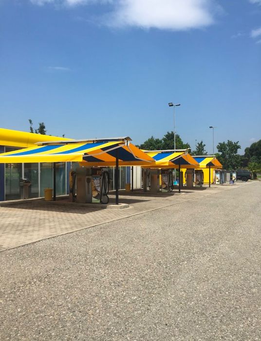 Tunel de spălătorie auto 26 metri  echipamente complete Totul în bloc