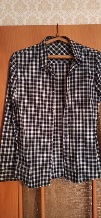 Рубашки в хорошем состоянии все за 7000