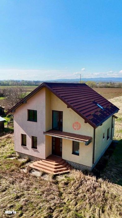 SE VINDE CASA Noua, in Boroaia, intre Tg.Neamt si Falticeni