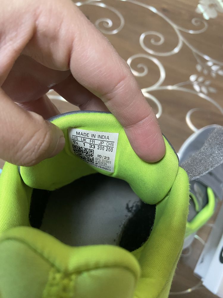Маратонки Adidas