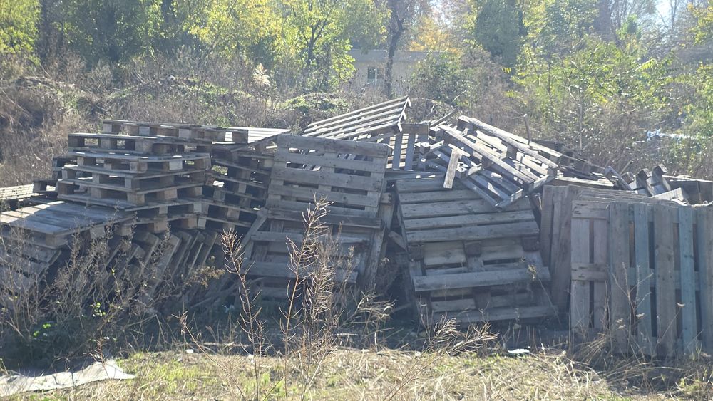 Продавам счупени евро палета и скари