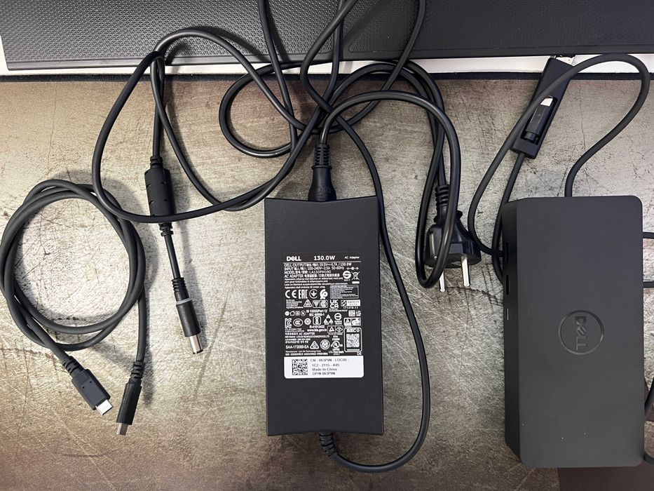 Dell Docking Station D6000S