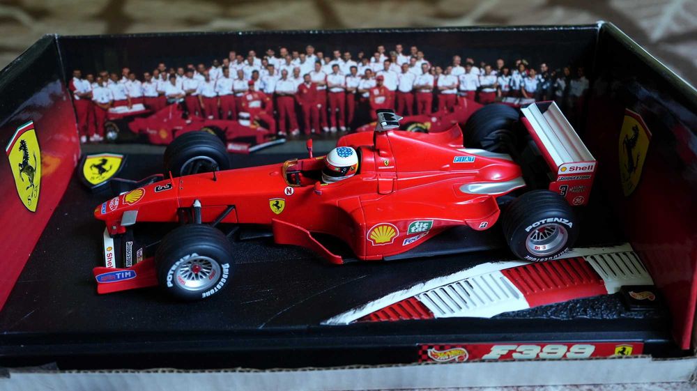 Ferrari F399 1999 M. Schumacher 1/18