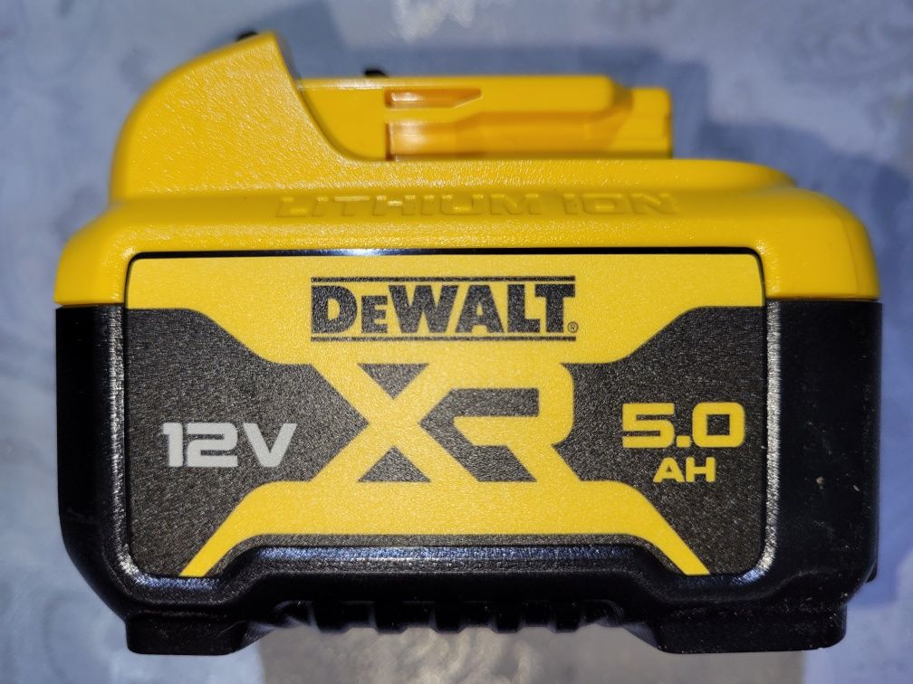 DeWalt DCB126 5Ah/12V