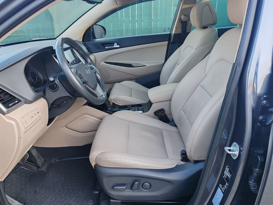 Hyundai Tucson Luxury Lane Passion Extra FuuL