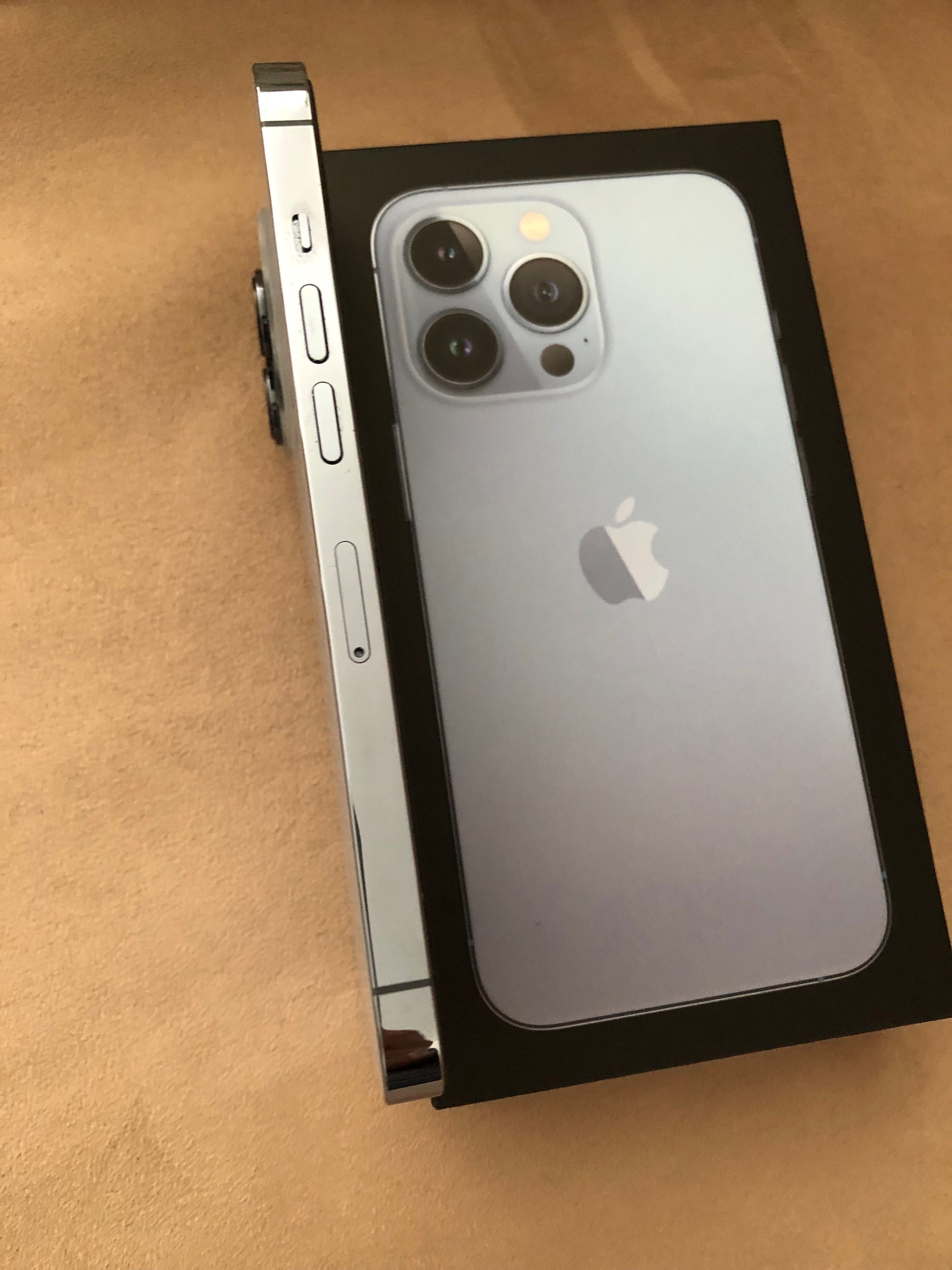 Apple iPhone 13 Pro 128GB / Батерия 93%