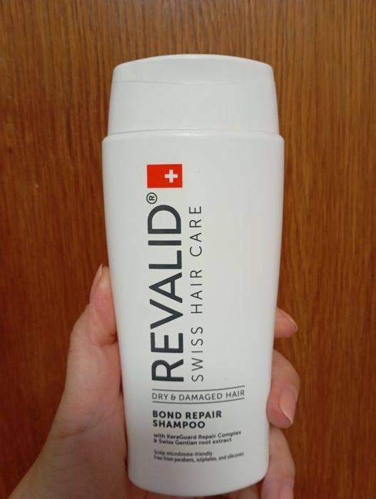 Lot 50 sampoane Revalid