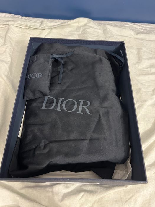 ОРИГИНАЛНИ Dior b30 чисто нови
