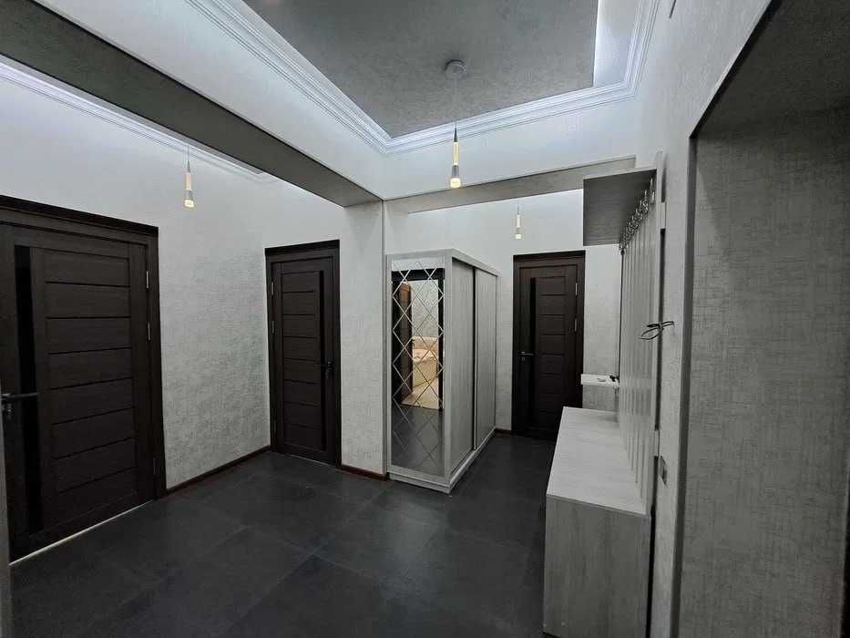 Сдается Шикарная Квартира на 11- квартал!  3/4/9  Юнисобод!  037*