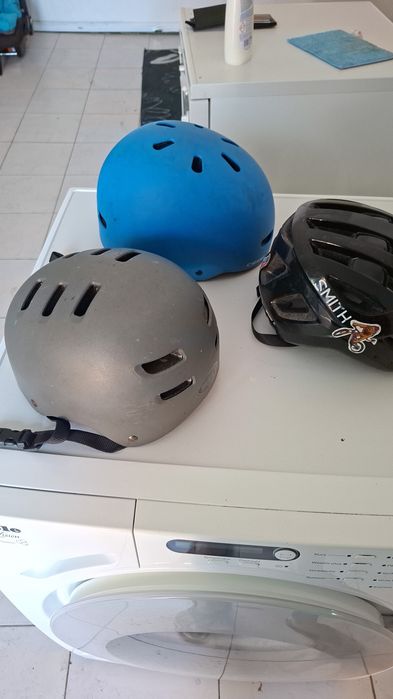 Vând căsti bicicletă