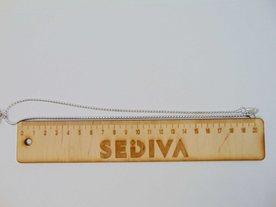 Lant din argint rodinat si pandantiv cu simbol crestin, peste