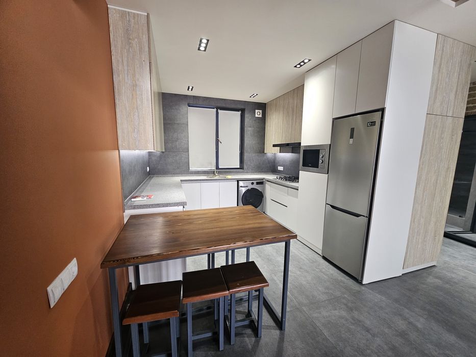 Lisinova Qorasuv 13 kvartira arendaga berladi