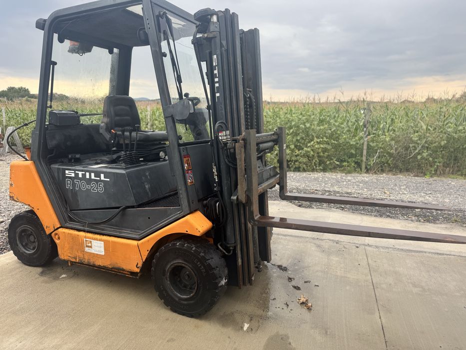 Stivuitor still R70-25 gaz ridicare 2,5t 4m