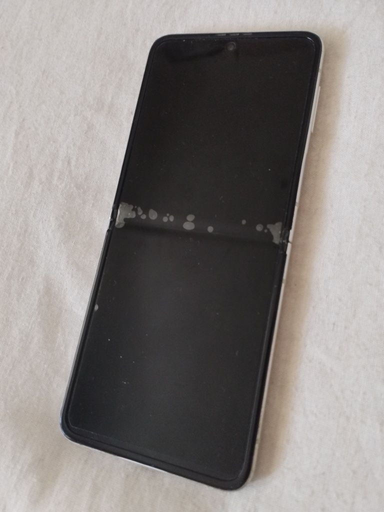 Самсунг Zip Flip3