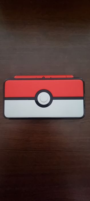Nintendo New 2DS Pokeball Limited Edition