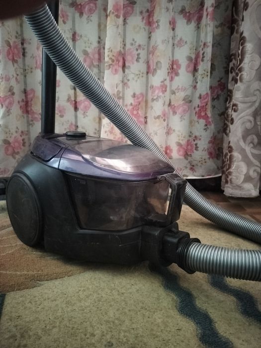 Срочно Продам пылесос
