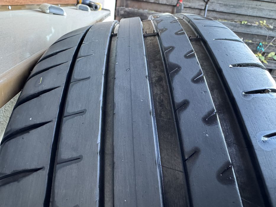 Anvelope vara Michelin Pilot Sport 4 235/45/18
