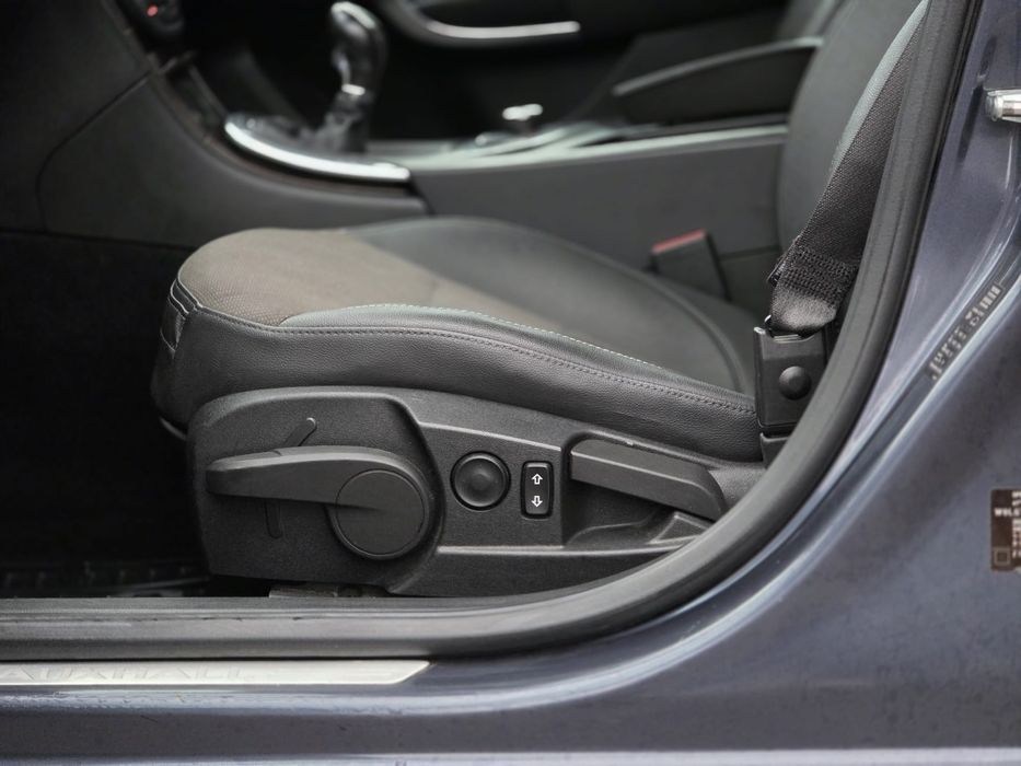 Opel insignia 1.8 benzina an 2008