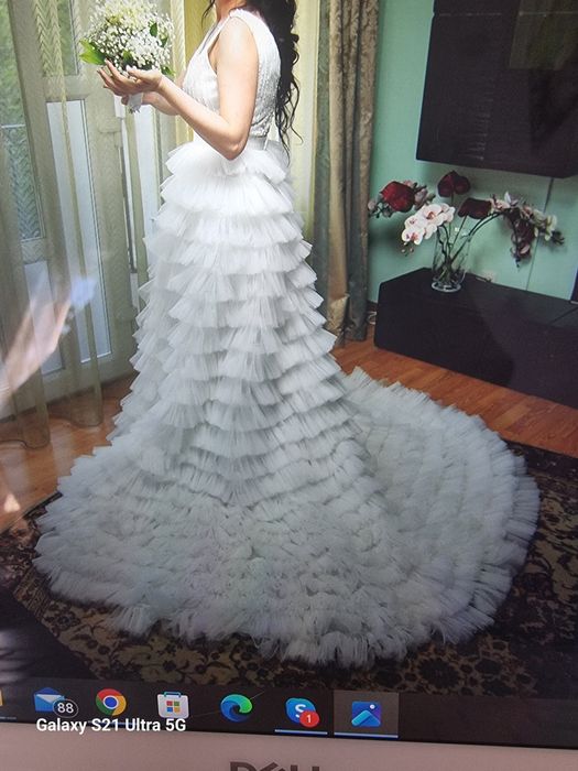 Rochie de mireasa marime S, (2in1 printesa si scurta), corset cu perle