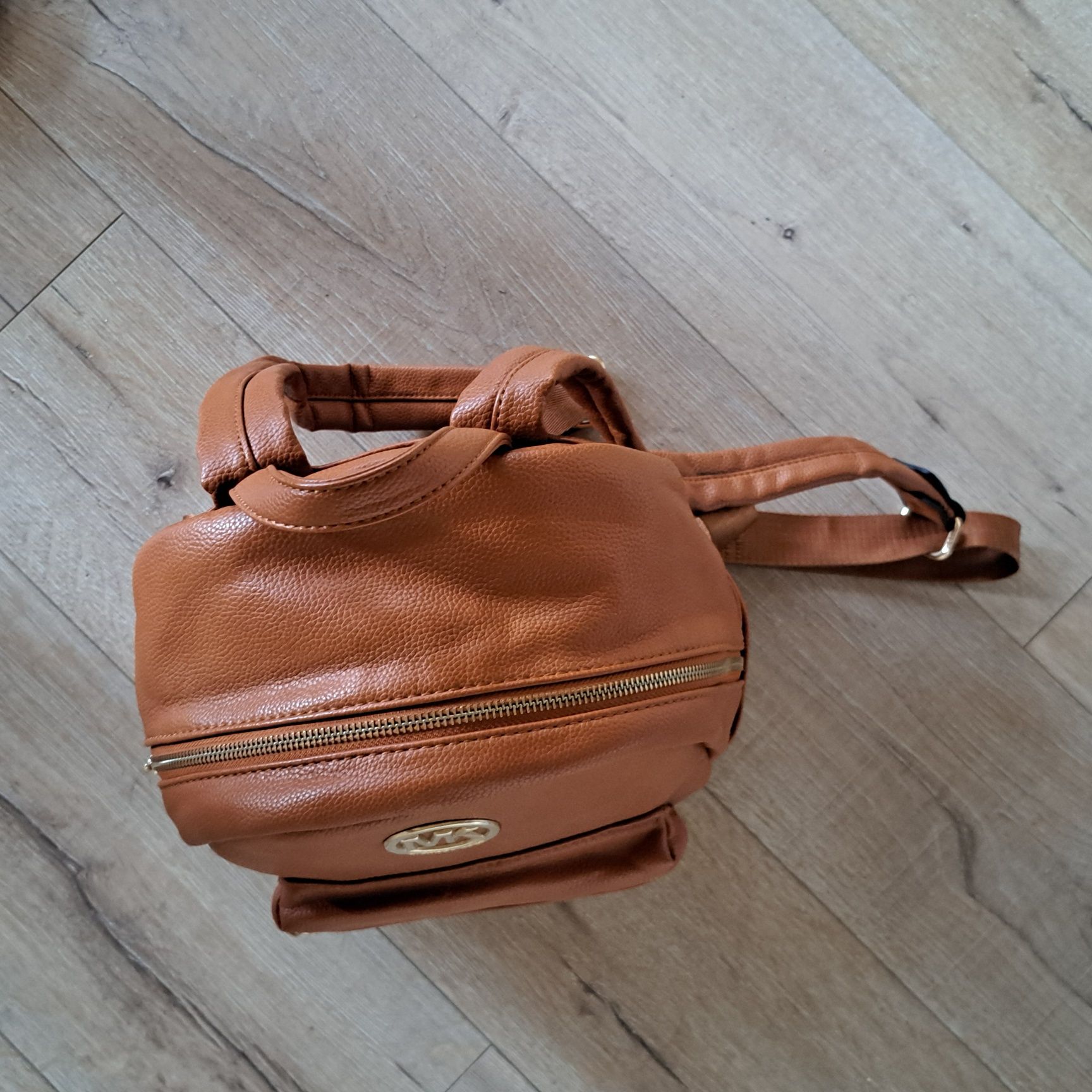 Michael Kors дамска раничка