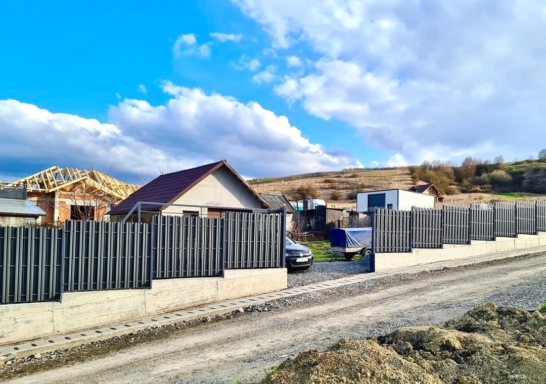 Garduri din panou stil jaluzele, sipca metalica, BCA, plasa,șipcă