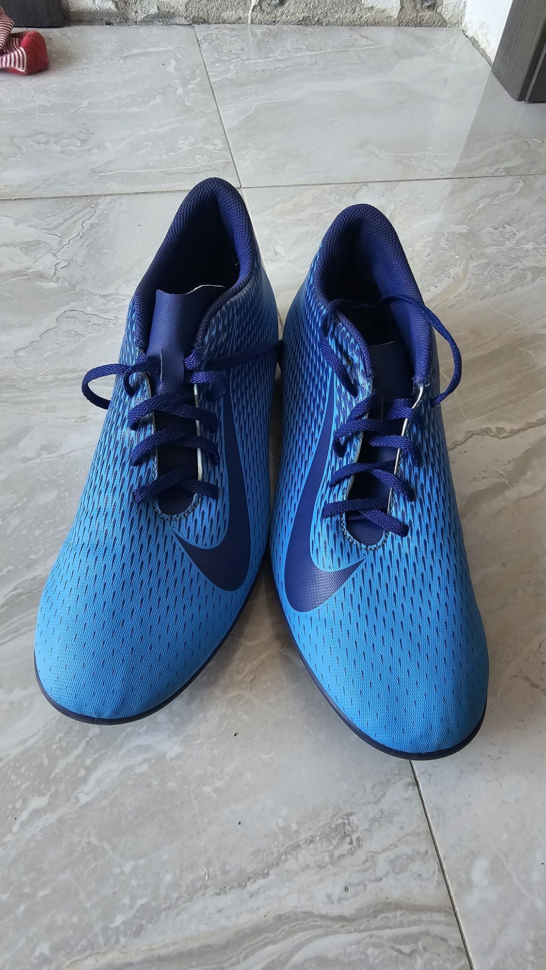 Adidasi de fotbal nike