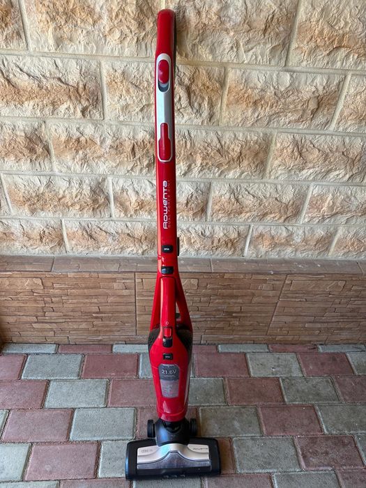 Aspirator cu acumulator Rowenta
