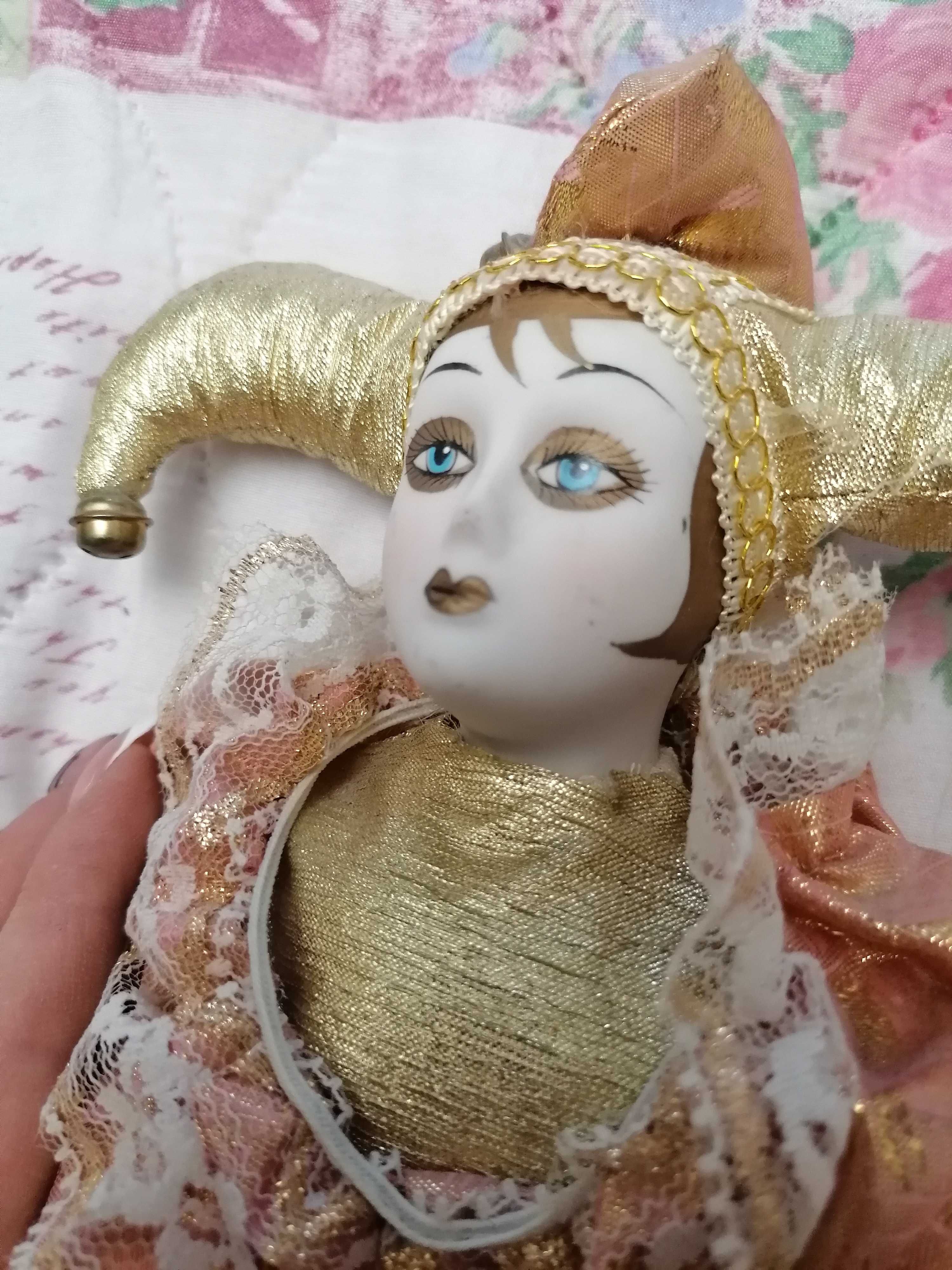 Ретро порцеланова кукла клоун