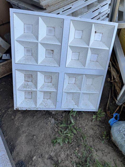 Corp iluminat de vanzare