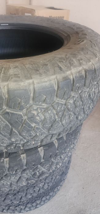 Продаётся автошина максис для тайота прадо