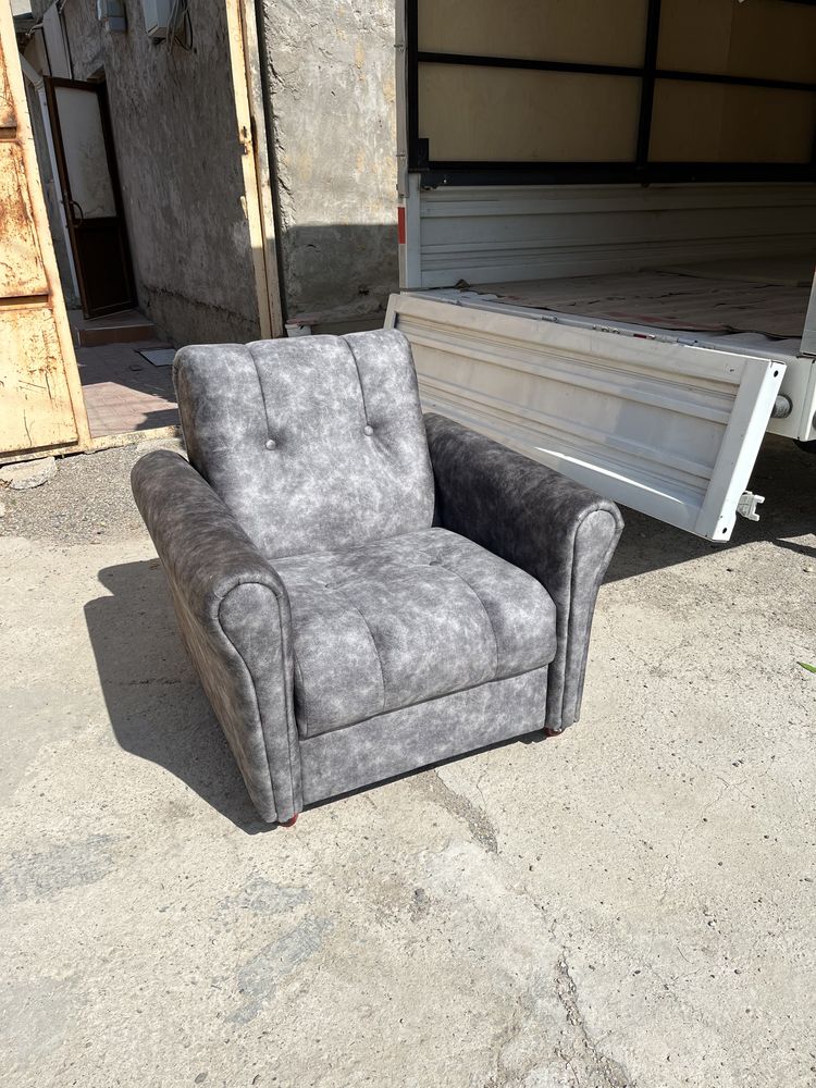 Перетяжка реставрация обивка мягкой мебели диваны кресла уголки стулья