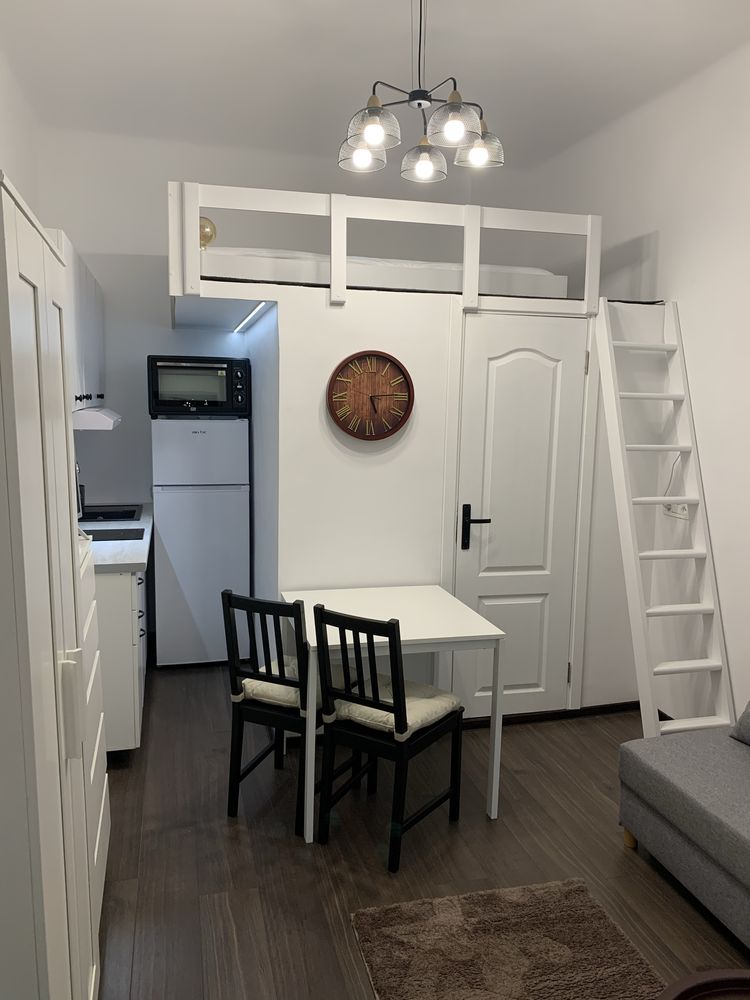 Inchiriez apartament pentru Untold