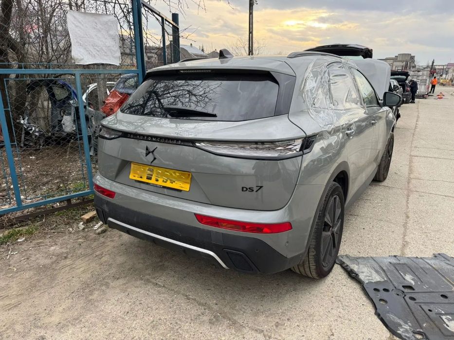 Dezmembrez citroen DS7 1.6 diesel 2024