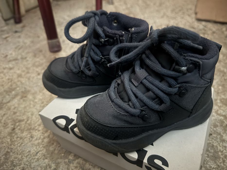 Детски маратонки и боти