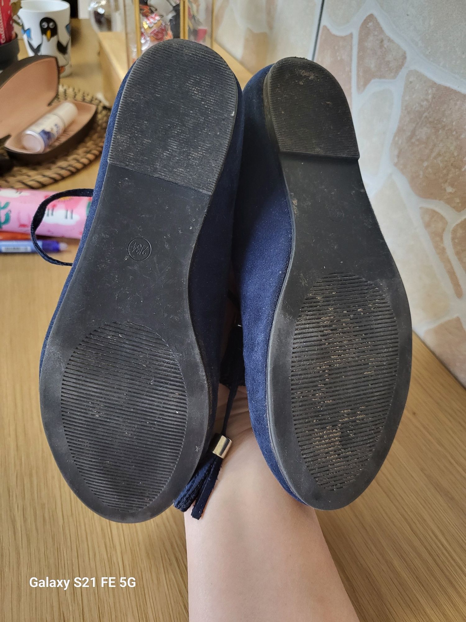 Pantofi albastri din material nr 33-34 , picior ingust