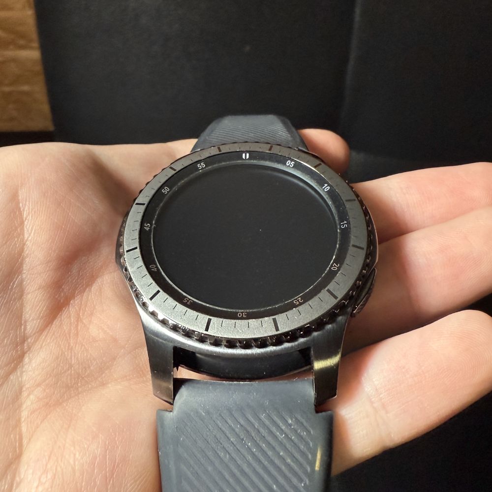Galaxy Gear S3 Frontier умные часы