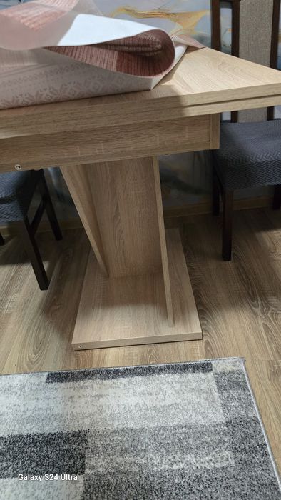 Vând masa bucatarie/living stare impecabila extensibila