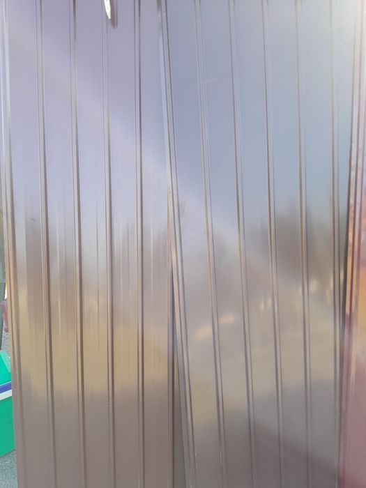 Tabla cutata zincata și colorata de 190x90sau200x90 grosimi de0.25 0.3