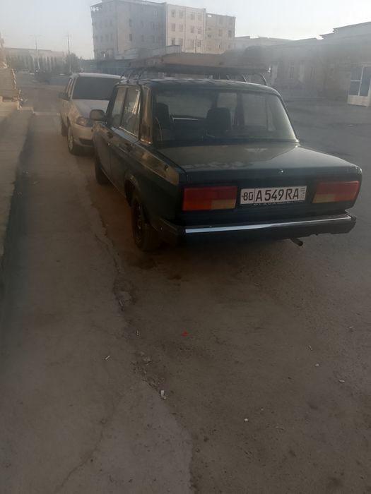 Мошина сотилади метани бор