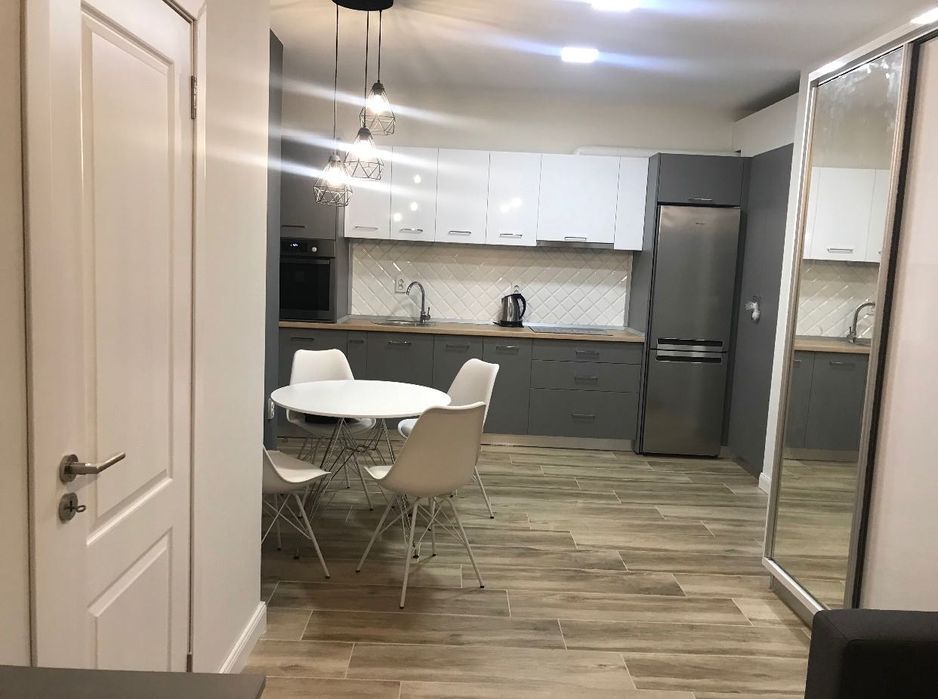 Apartament central 2 camere de închiriat pe termen lung